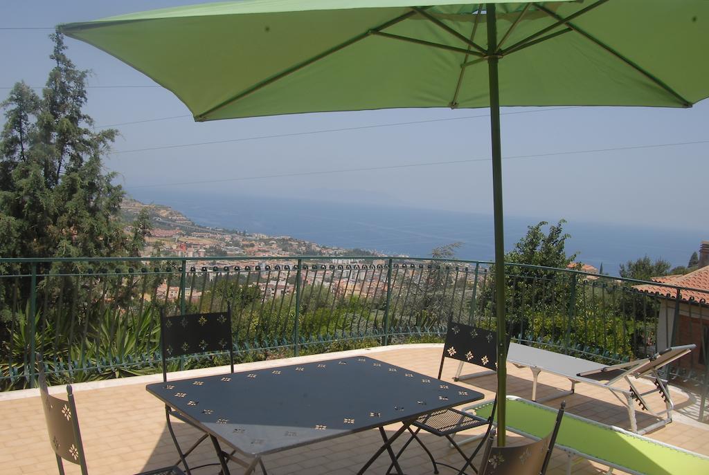 B&B Villa Zia Febronia Patti Exterior foto